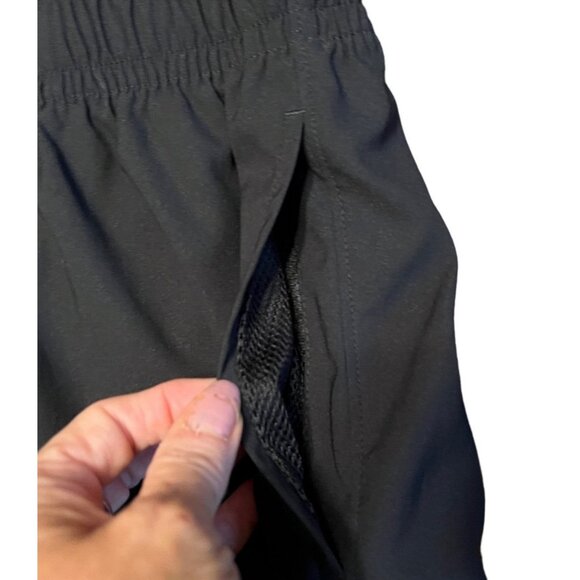 Under Armour women's black Under Armour pants size SM, elastic waist, reflective - Picture 6 of 11
